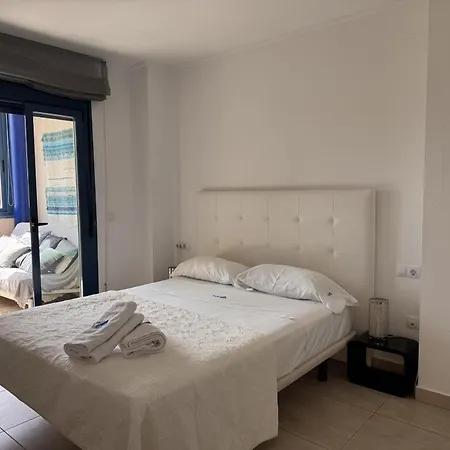 Moderno En Denia, 2 Habitaciones, Frente Al Mar - Es-373-12 Denia